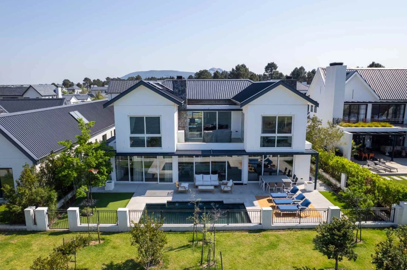 ERF 1535 — garden elevation and pool
